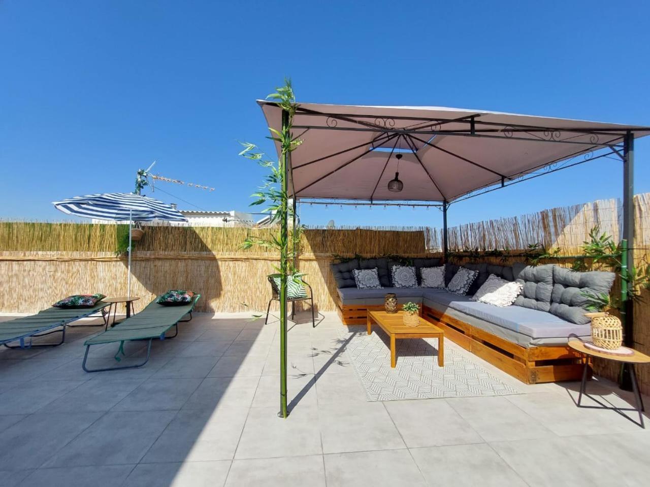 Holiday House Heraklion & Roof Garden Εξωτερικό φωτογραφία